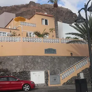https://casitas-la-condesa.in-canary-islands.com