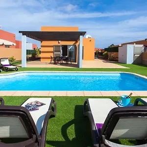 https://villa-sabine.in-canary-islands.com